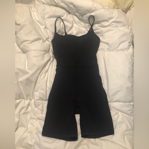 SOLD Aritzia Wilfred free divinity romper black size xs 7 inch - Picture 1 of 2